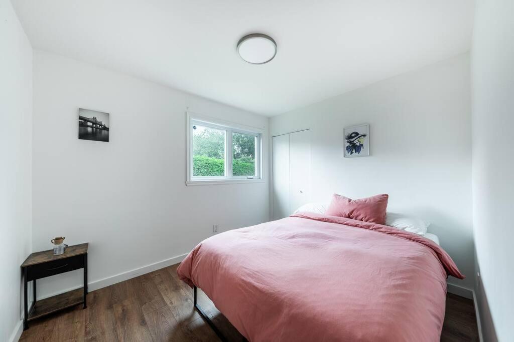Spacious 4Br House Close To Dt Apartment Brossard Exterior foto