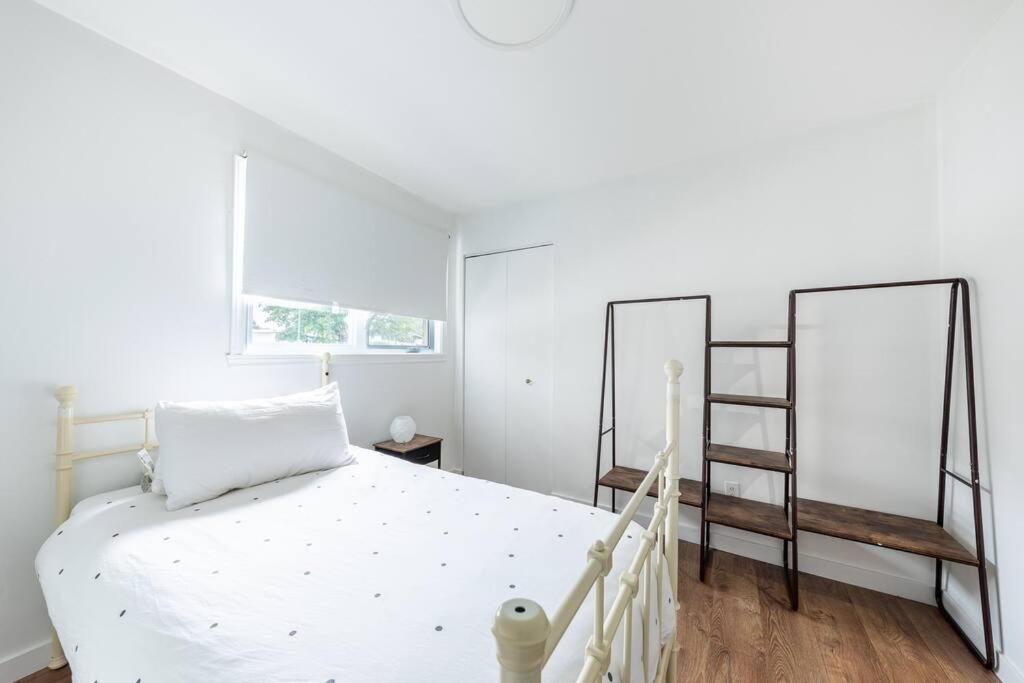 Spacious 4Br House Close To Dt Apartment Brossard Exterior foto